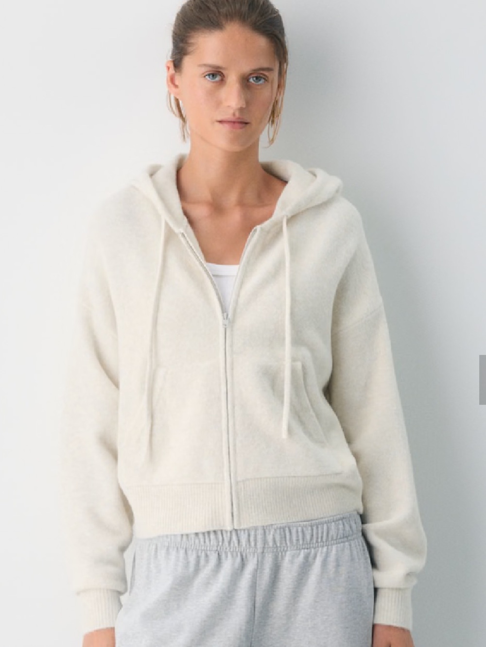 Aritzia TNA Peyton Zip Hoodie size Small Light Birch